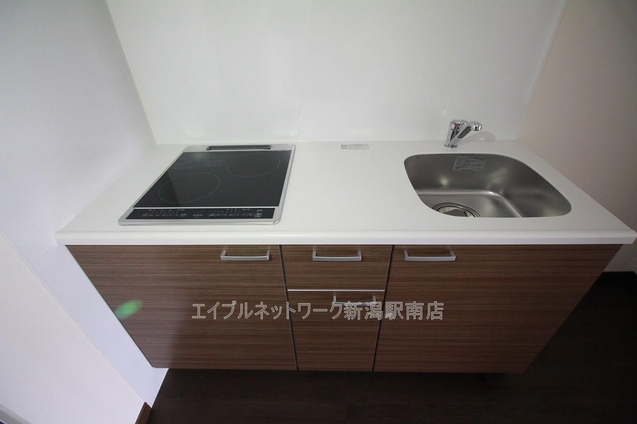 azalea park sasaguchiの物件内観写真