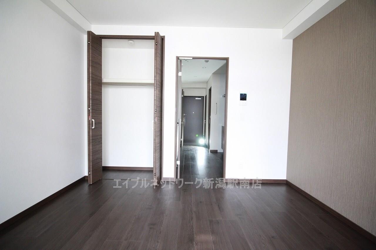 azalea park sasaguchiの物件内観写真