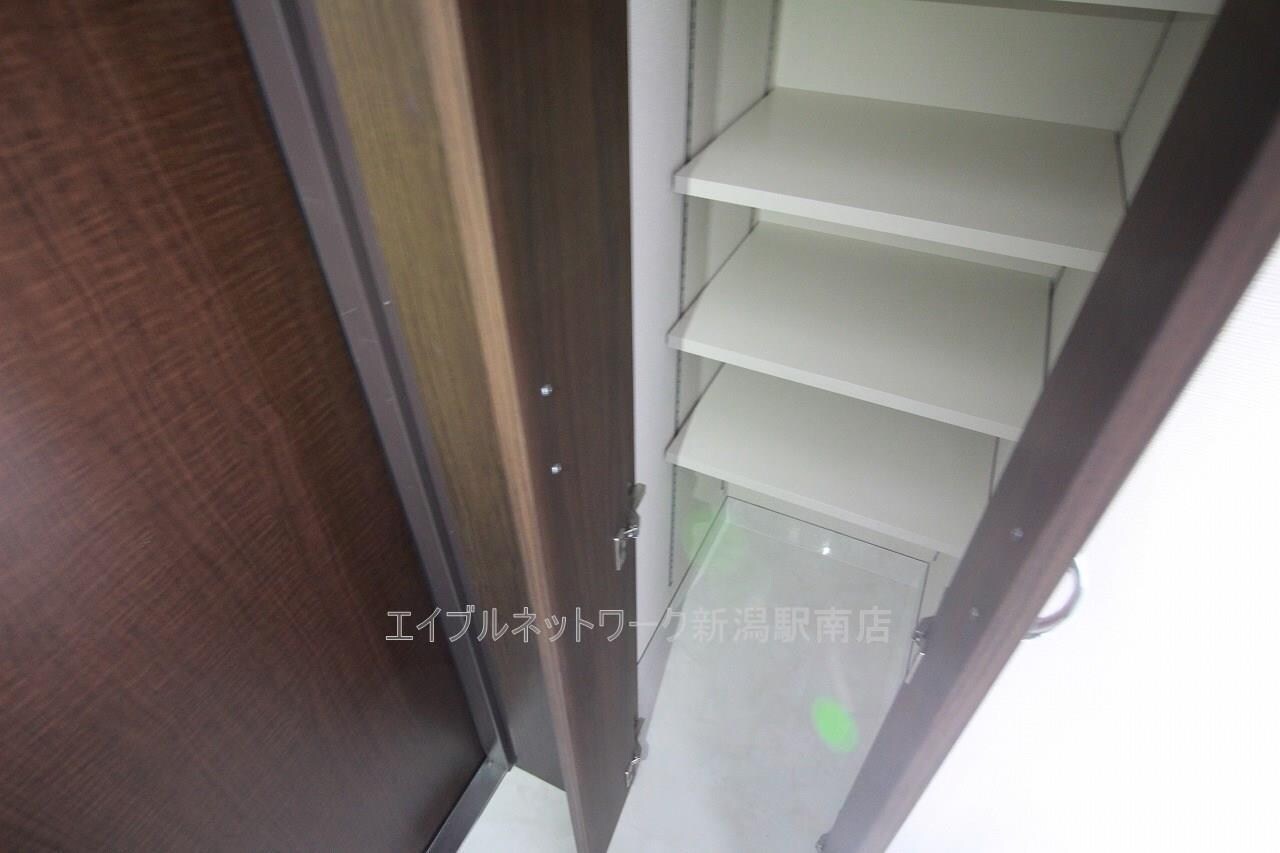 azalea park sasaguchiの物件内観写真