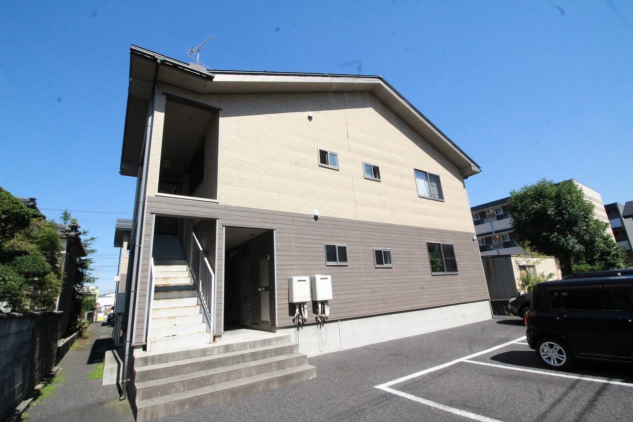 ウェルストーンの物件外観写真