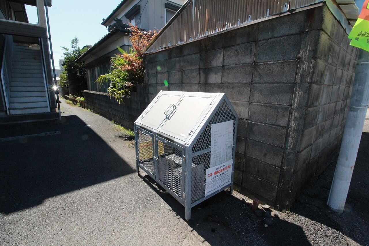 ウェルストーンの物件外観写真