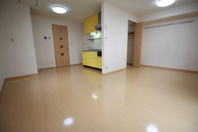 インペリアルコートAの物件内観写真