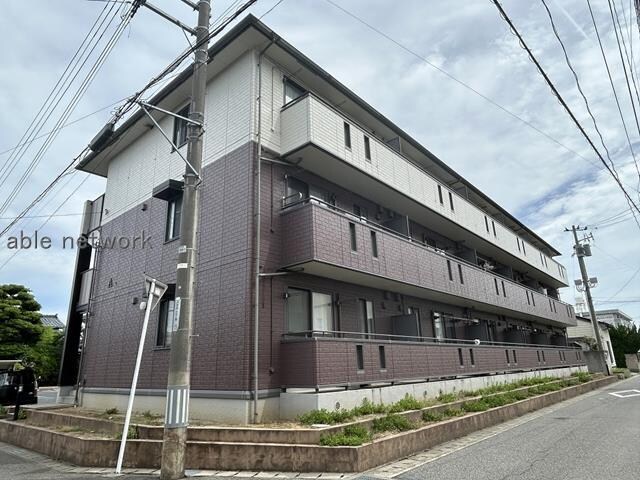 インペリアルコートAの物件外観写真