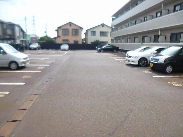 アーバンスカイの物件外観写真