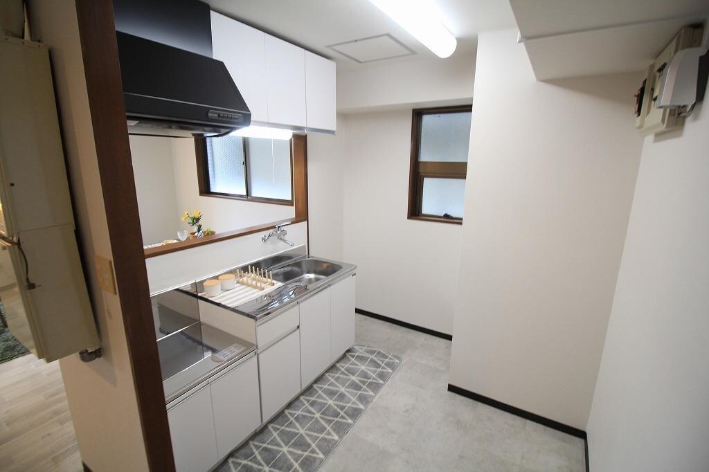 リバティープラザ東大通の物件内観写真