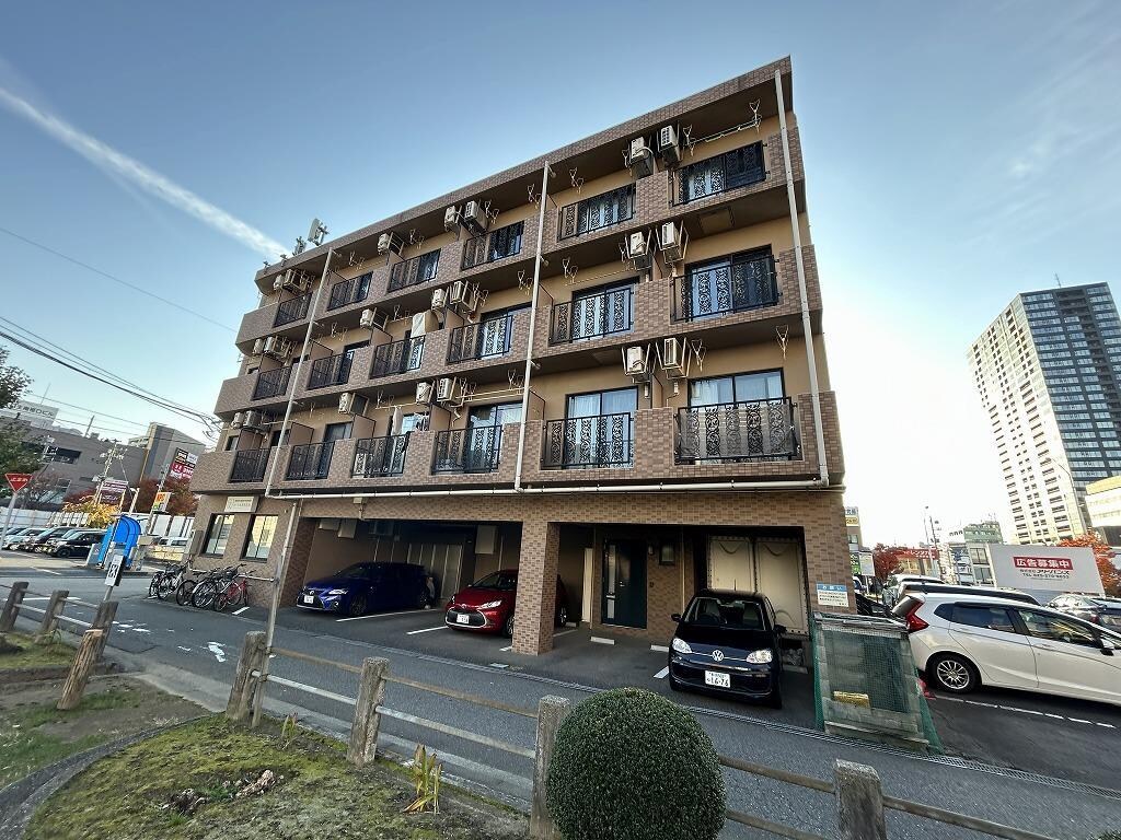 メゾン・ド・ソレイユの物件外観写真