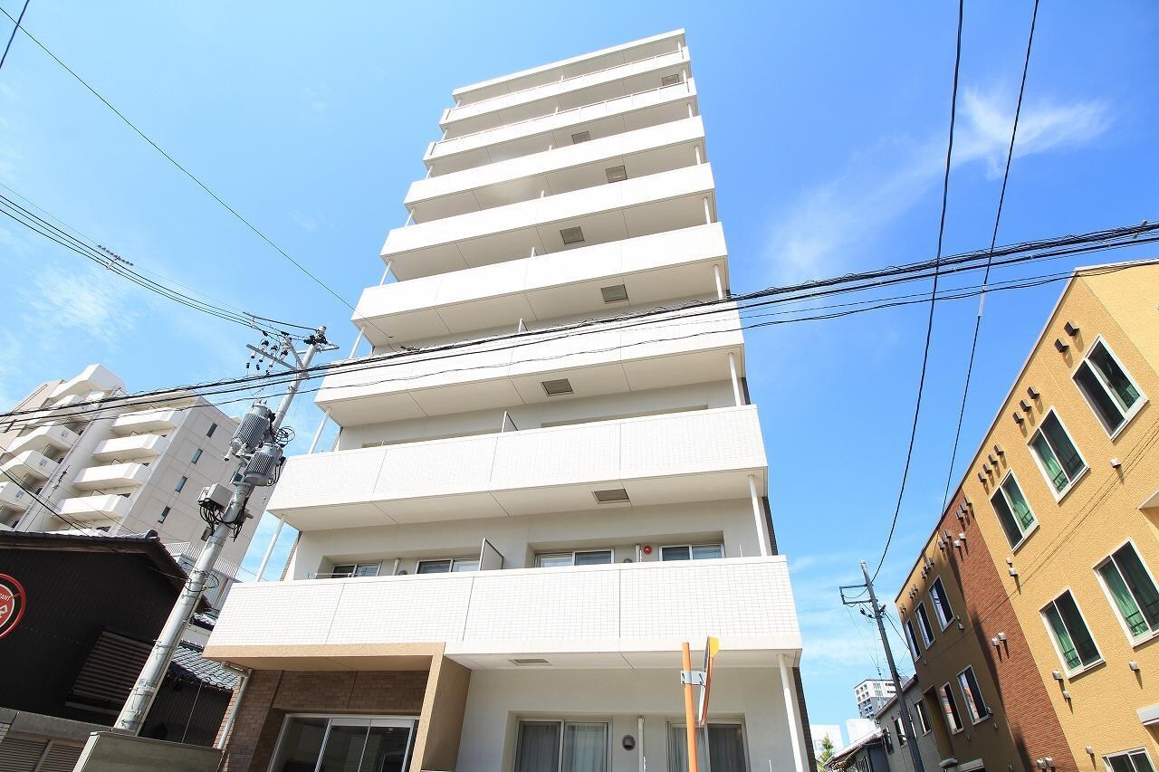 スカイオン本町の物件外観写真