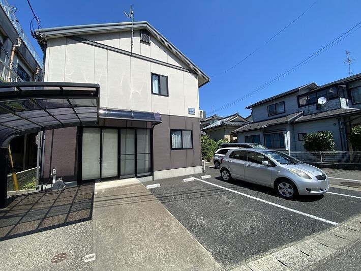 ドミールNの物件外観写真