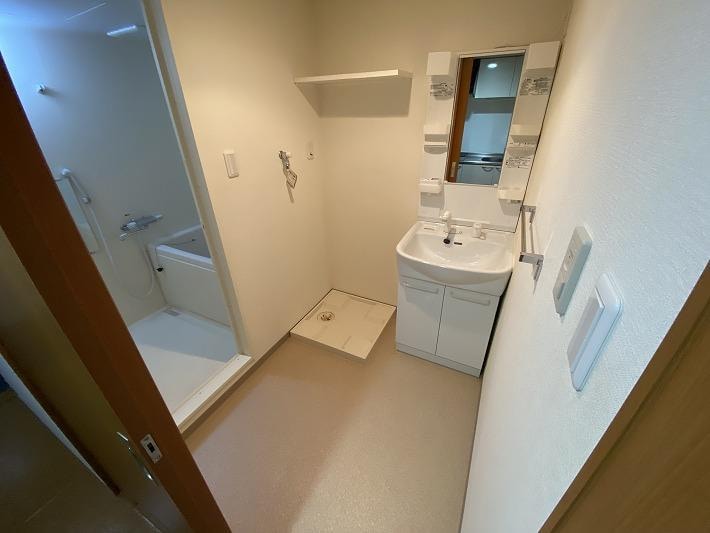 グレイスハイツ東中通タワーの物件内観写真