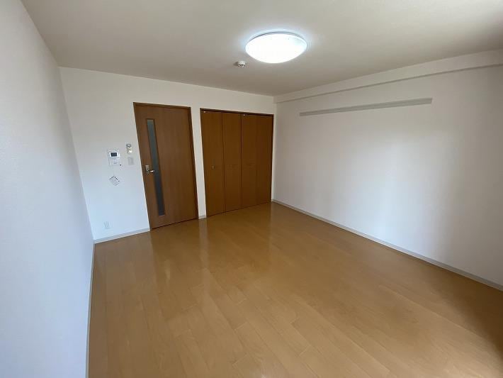 グレイスハイツ東中通タワーの物件内観写真