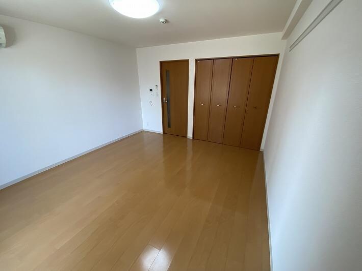 グレイスハイツ東中通タワーの物件内観写真