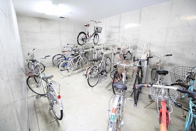 グレイスハイツ東中通タワーの物件外観写真