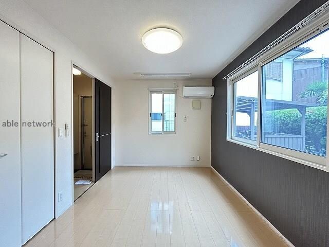 パインハウスIIIの物件内観写真