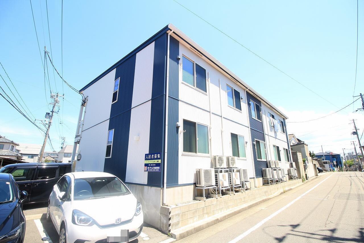 ファーストクラス古町13番町の物件外観写真