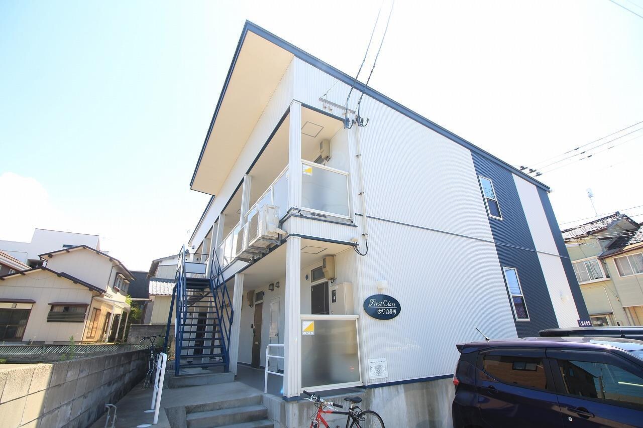 ファーストクラス古町13番町の物件外観写真