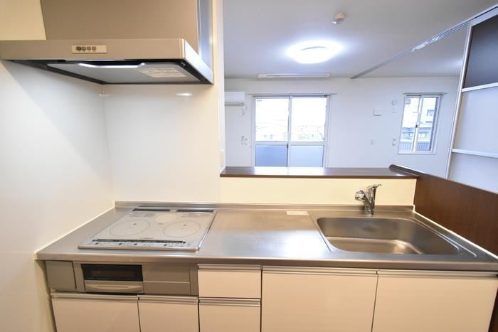 ロイヤルガーデンコート新和Aの物件内観写真