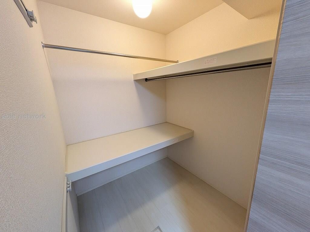 ロイヤルガーデンコート新和Aの物件内観写真