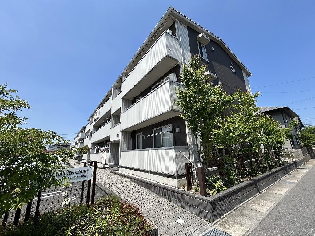 ロイヤルガーデンコート新和Aの物件外観写真