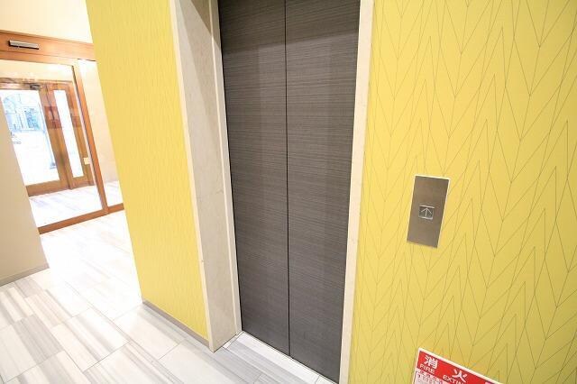 ヨリーナフローの物件外観写真