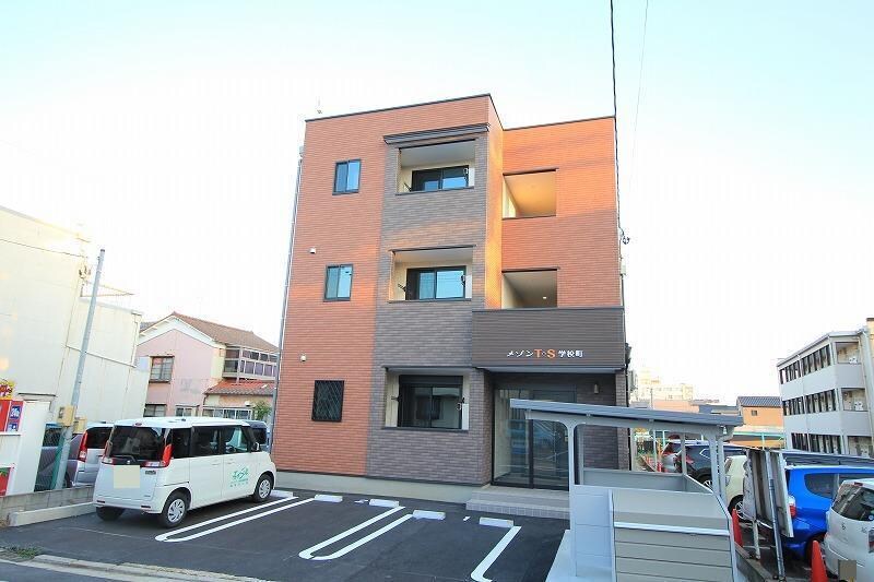 メゾンＴ・Ｓ学校町の物件外観写真