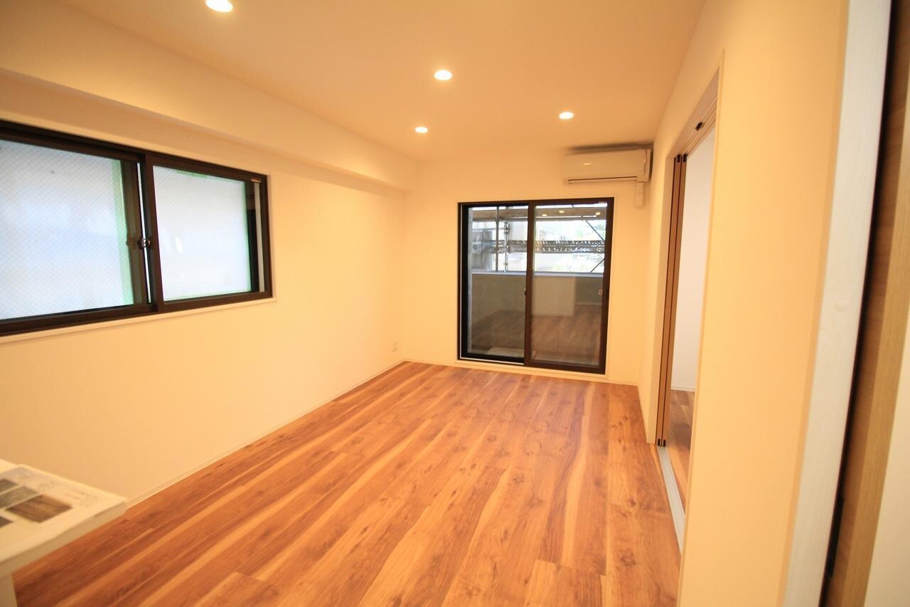 CUES東万代の物件内観写真