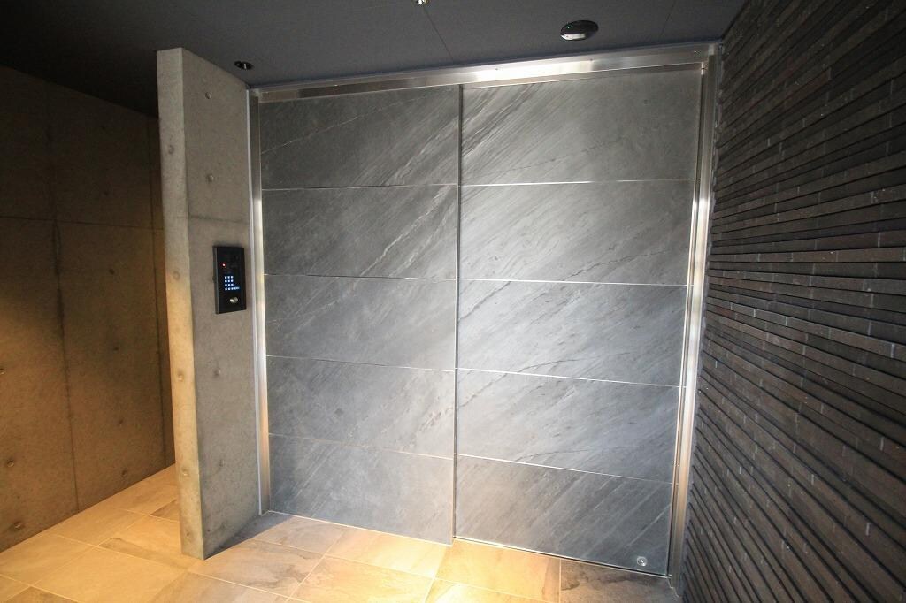 CUES東万代の物件外観写真