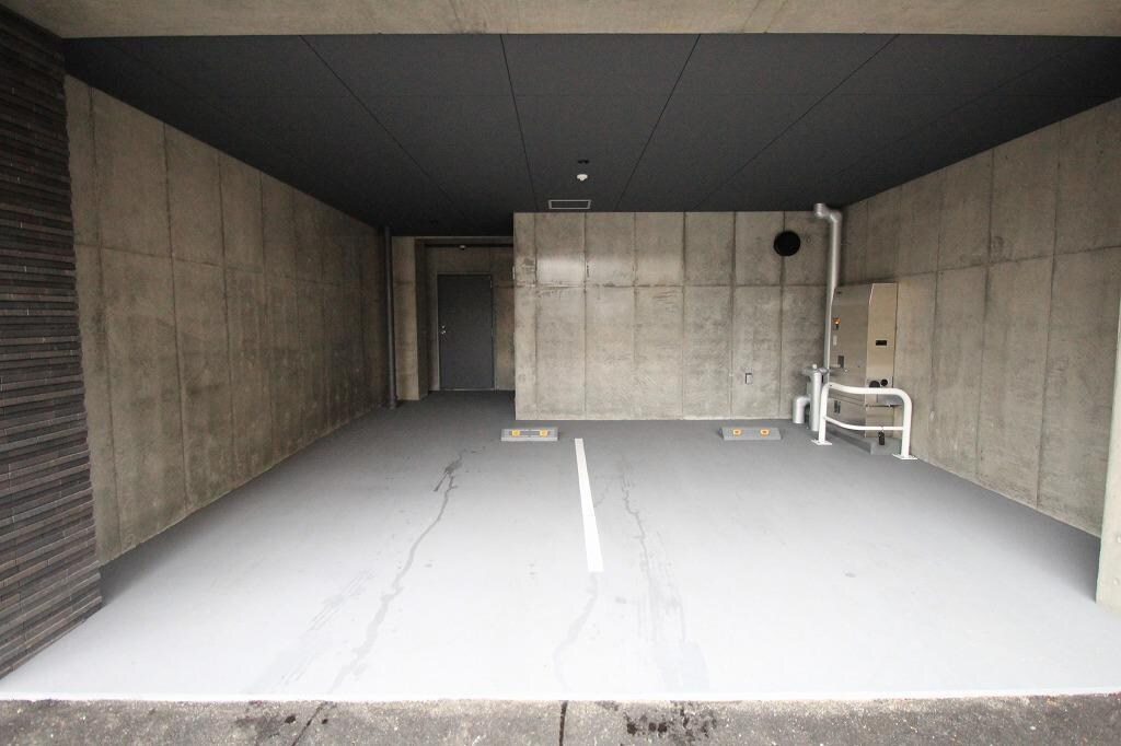 CUES東万代の物件外観写真