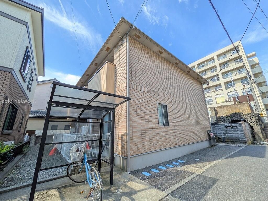 シャルマン異人池の物件外観写真