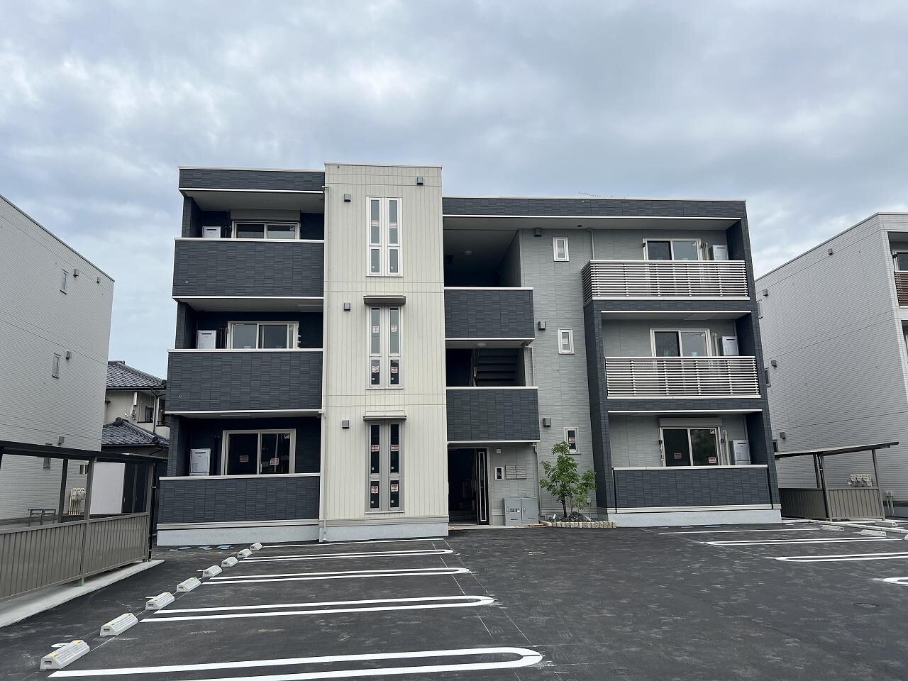 D-ROOMヴェルザンディの物件外観写真