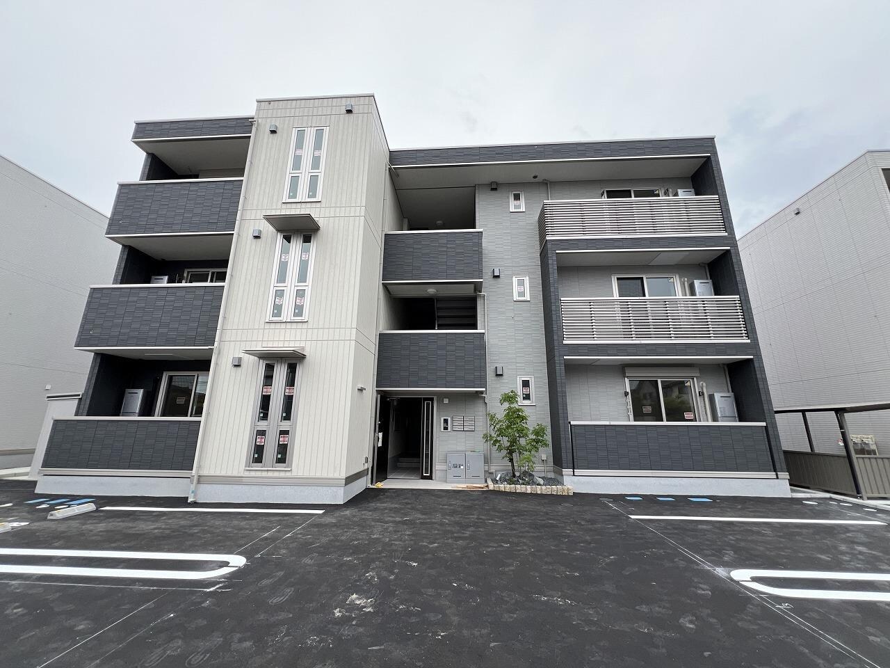 D-ROOMヴェルザンディの物件外観写真