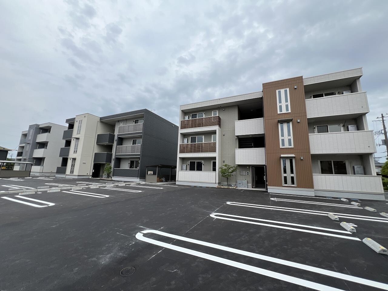 D-ROOMスクルドの物件外観写真