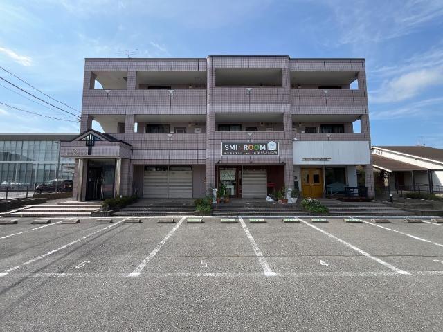 シャトー・グランチェスタの物件外観写真