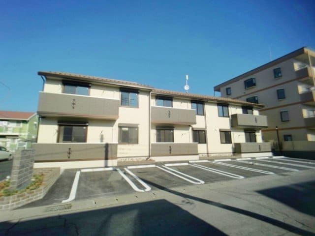 ロイヤルヒル Ⅰの物件外観写真