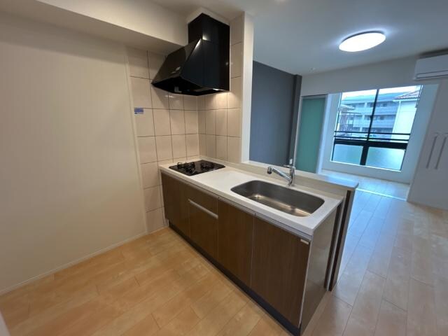 ルミエール　タケ（LUMIERE TAKE）の物件内観写真