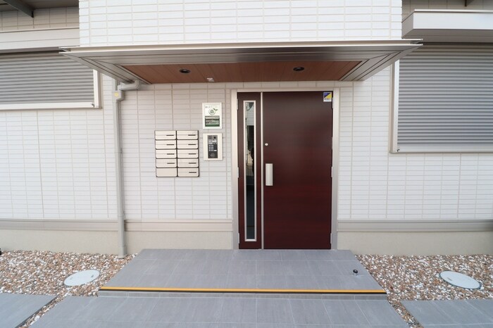 ロータスシャトーの物件外観写真