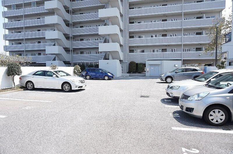 グランドハイツ城山の物件外観写真