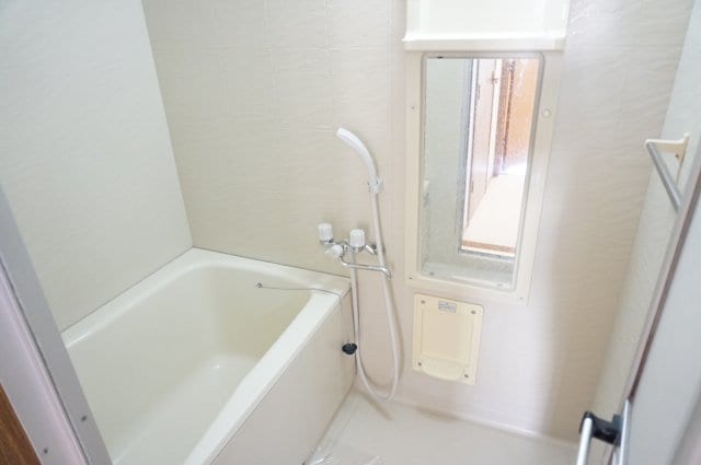 エレガンスヴィラ城南Bの物件内観写真