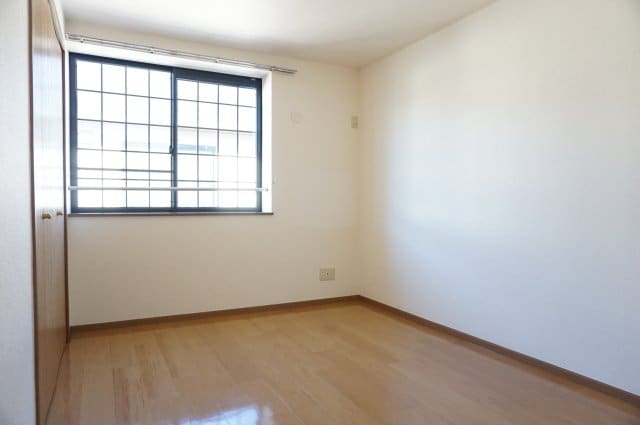 エレガンスヴィラ城南Bの物件内観写真