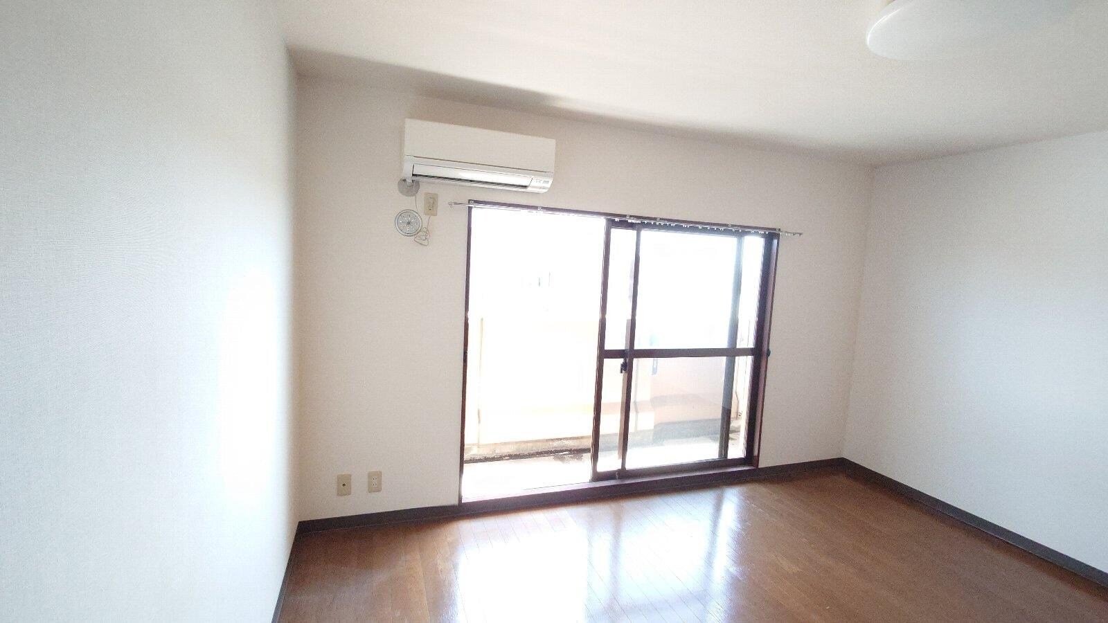 ラ・セゾン城北の物件内観写真