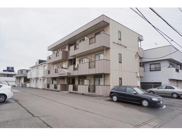 メリーランドマンションの物件外観写真