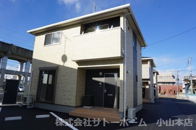 クレスト・メゾンの物件外観写真