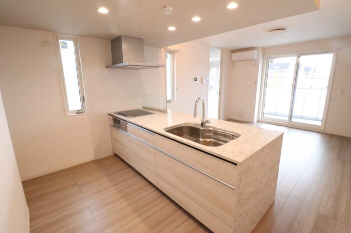 グラングラサの物件内観写真