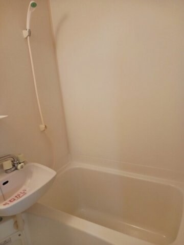 カーサヴィオラの物件内観写真