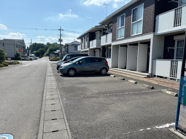 メゾン・クイーンの物件外観写真