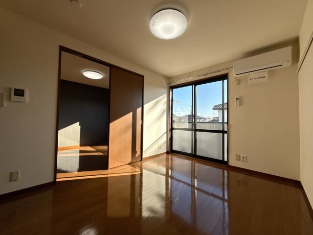 クレストコートの物件内観写真