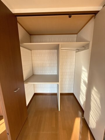 クレストコートの物件内観写真