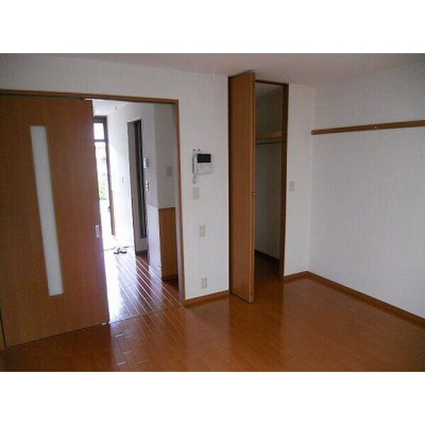 サンフローレハイツの物件内観写真