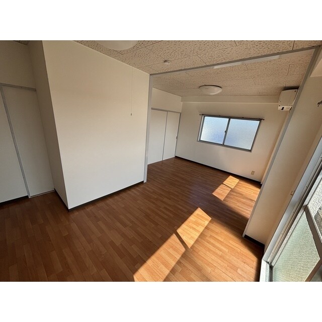 アルバスクエアの物件内観写真