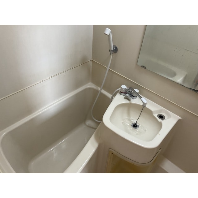 アルバスクエアの物件内観写真