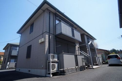 シャーメゾンしらさぎAの物件外観写真